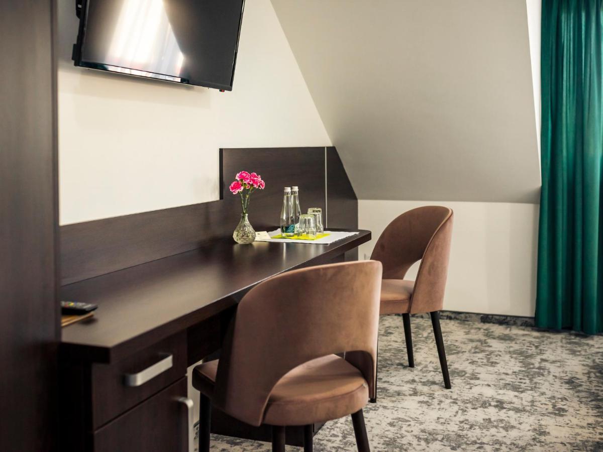 Hotel Muzakowski Łęknica Esterno foto