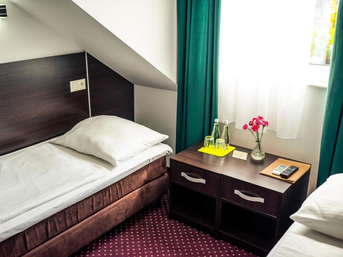 Hotel Muzakowski Łęknica Esterno foto