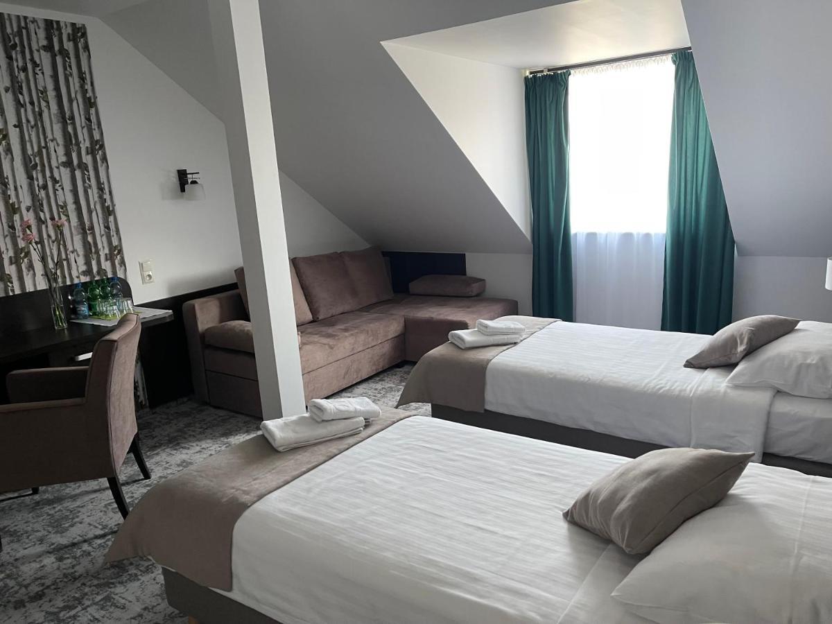 Hotel Muzakowski Łęknica Esterno foto