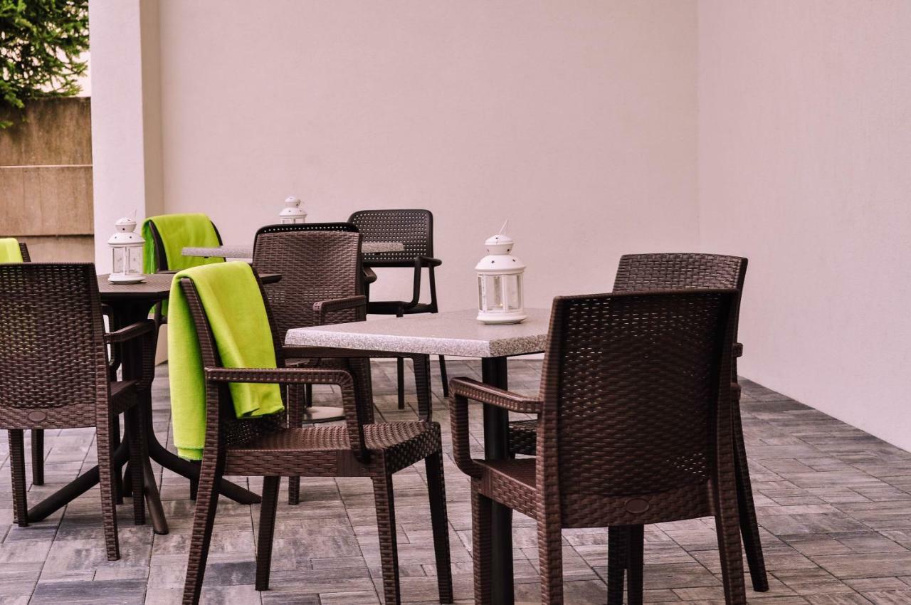 Hotel Muzakowski Łęknica Esterno foto